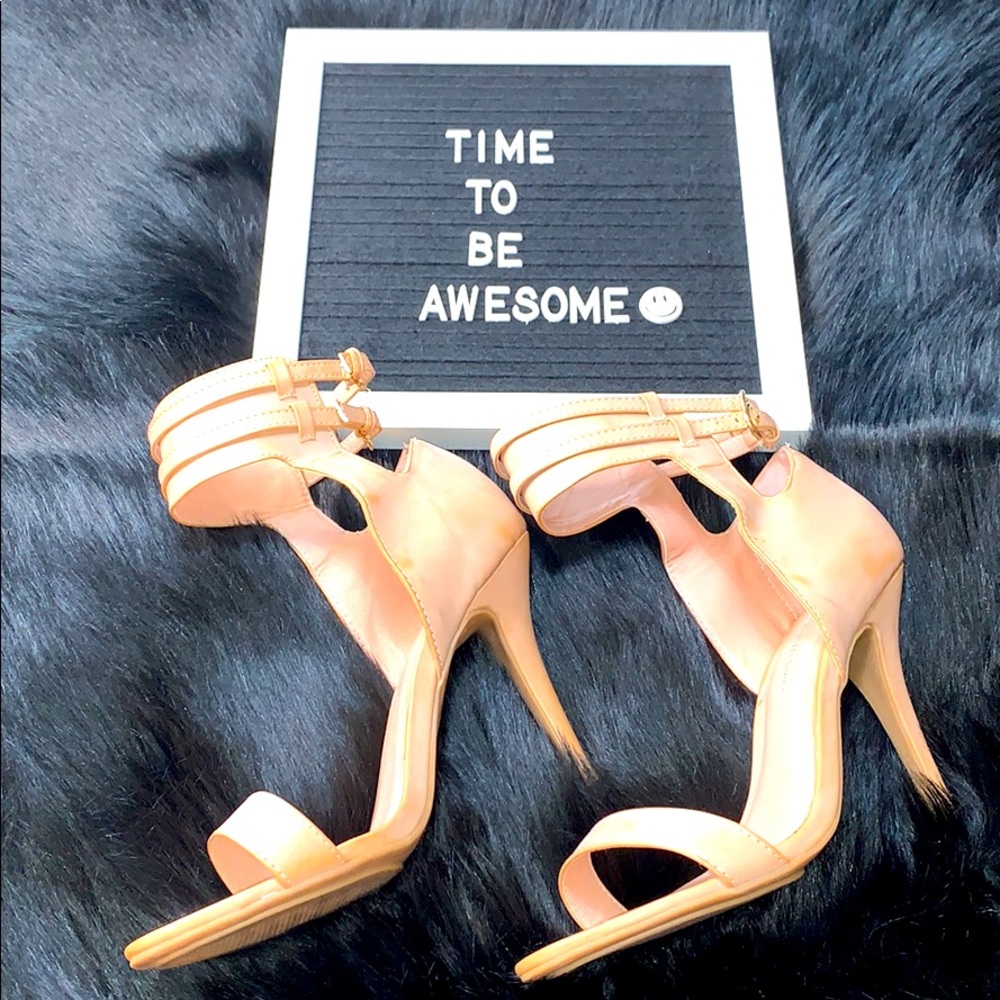 Nude diva heels